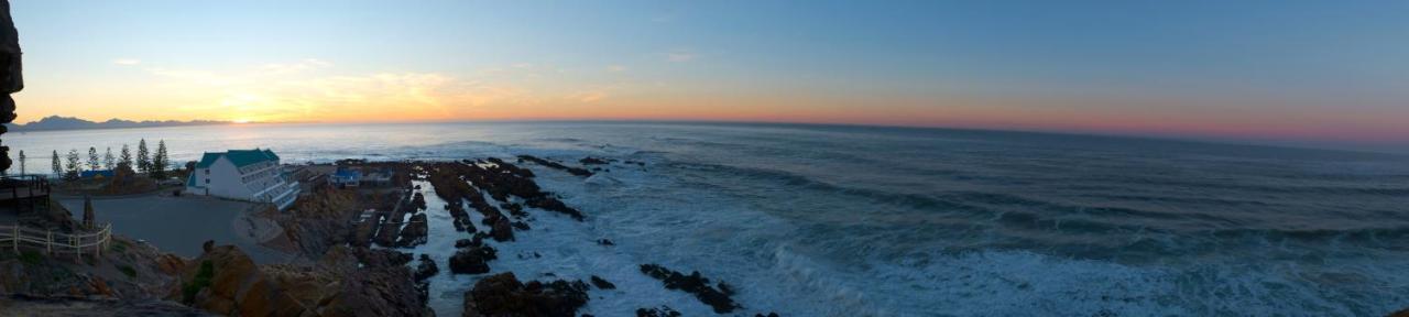 The Point Hotel & Spa Mossel Bay Exterior foto