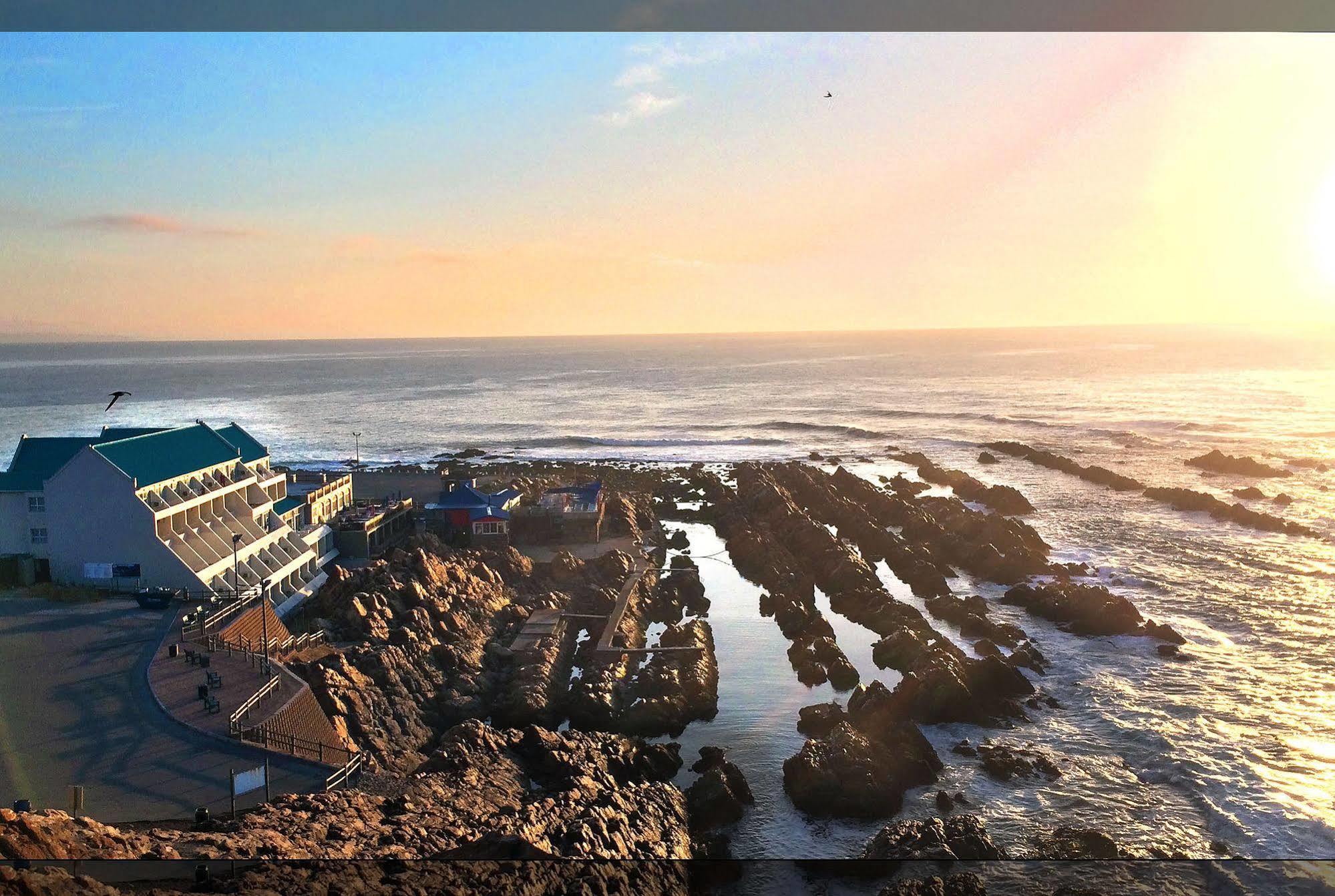 The Point Hotel & Spa Mossel Bay Exterior foto